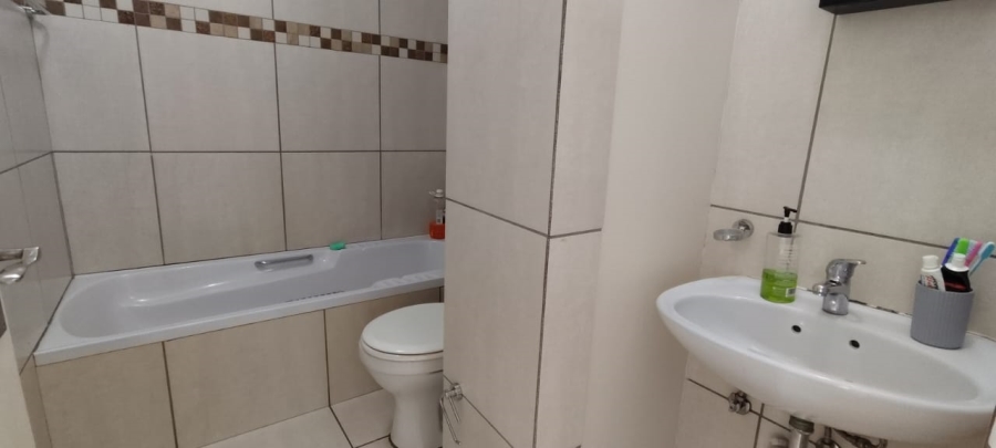 2 Bedroom Property for Sale in Mayberry Park Gauteng