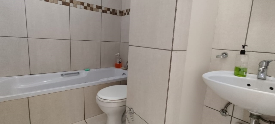 2 Bedroom Property for Sale in Mayberry Park Gauteng