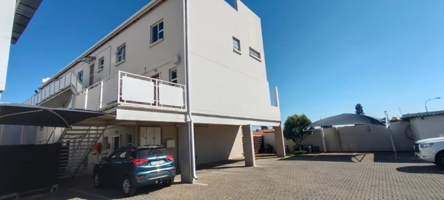 2 Bedroom Property for Sale in Mayberry Park Gauteng