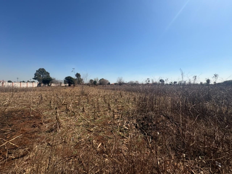 0 Bedroom Property for Sale in Clayville Gauteng