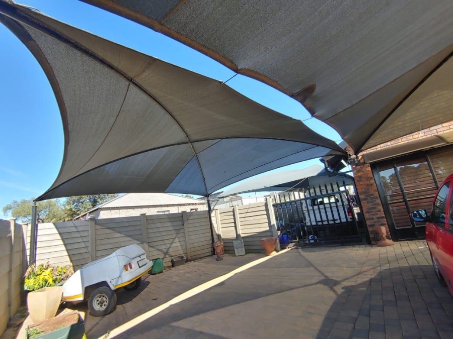 3 Bedroom Property for Sale in Riversdale Gauteng