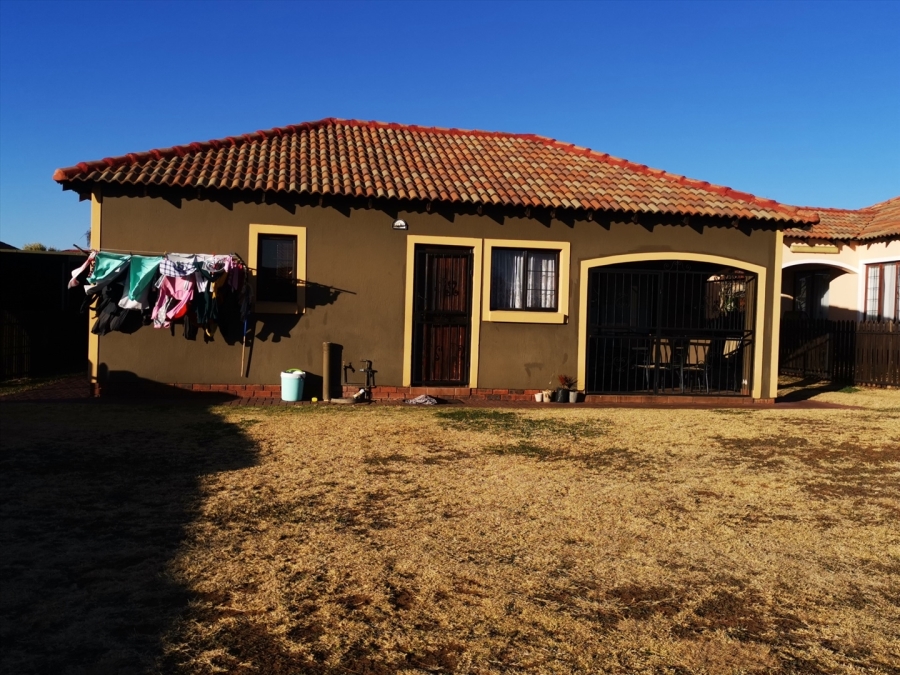 To Let 3 Bedroom Property for Rent in Meyersig Lifestyle Estate Gauteng