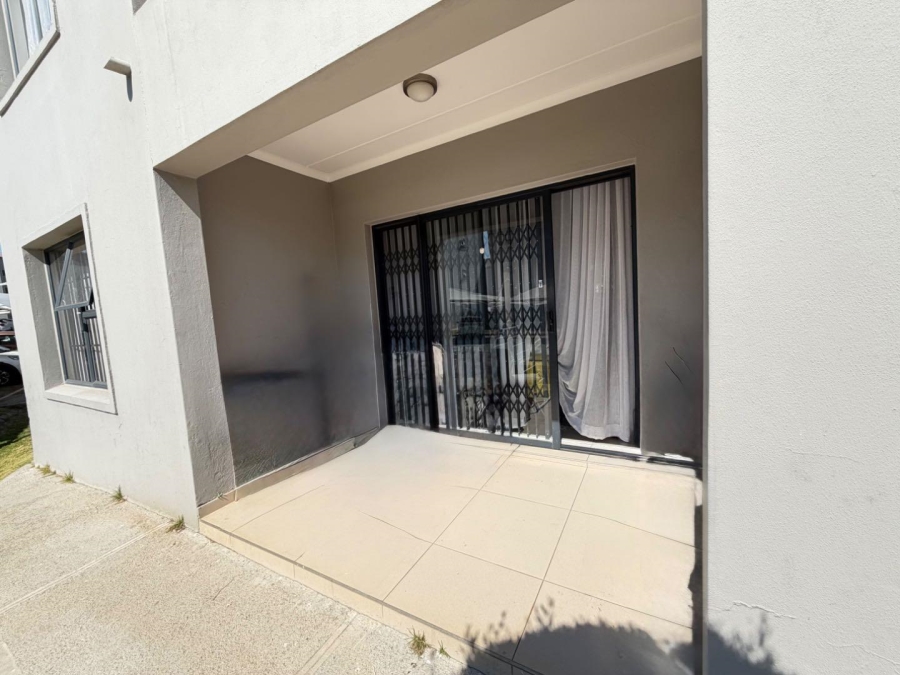 2 Bedroom Property for Sale in Erand Gardens Gauteng