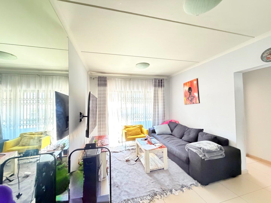 2 Bedroom Property for Sale in Erand Gardens Gauteng
