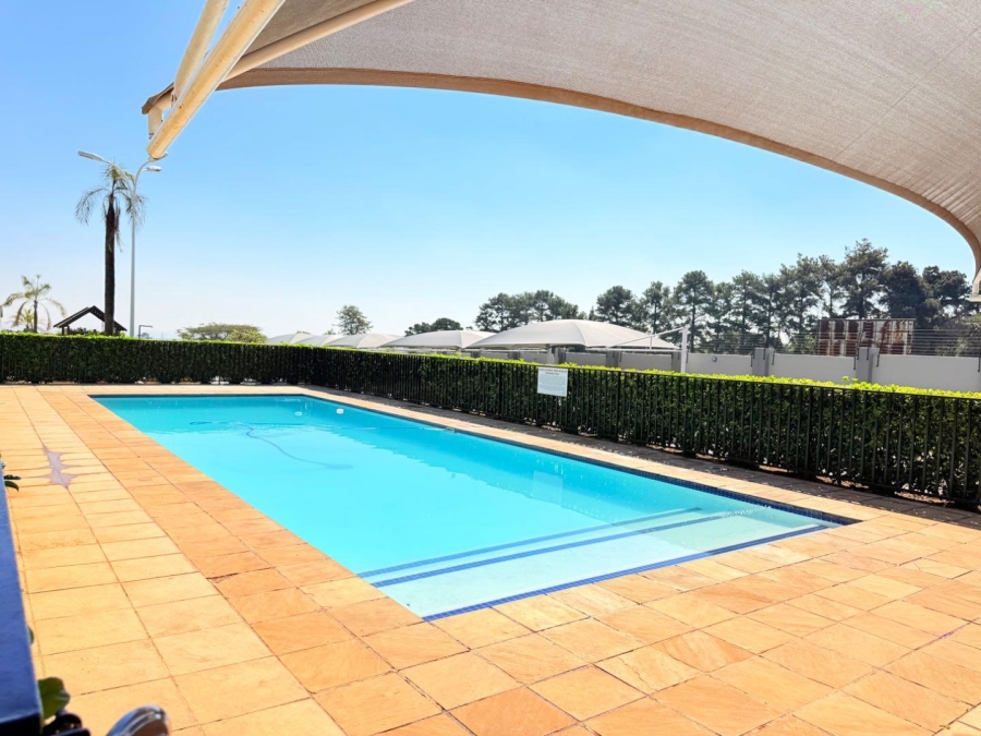 2 Bedroom Property for Sale in Erand Gardens Gauteng