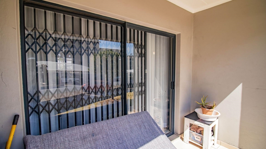 2 Bedroom Property for Sale in Erand Gardens Gauteng