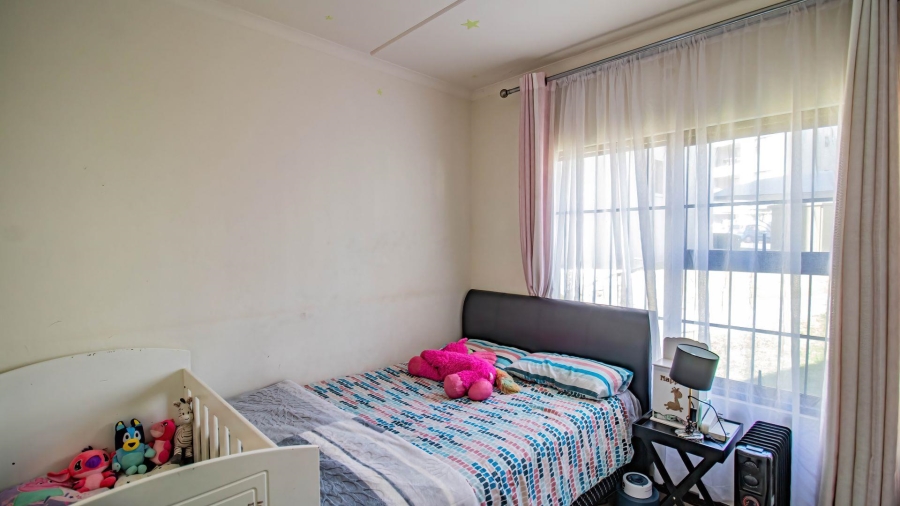 2 Bedroom Property for Sale in Erand Gardens Gauteng