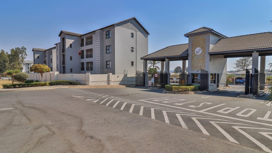 2 Bedroom Property for Sale in Erand Gardens Gauteng