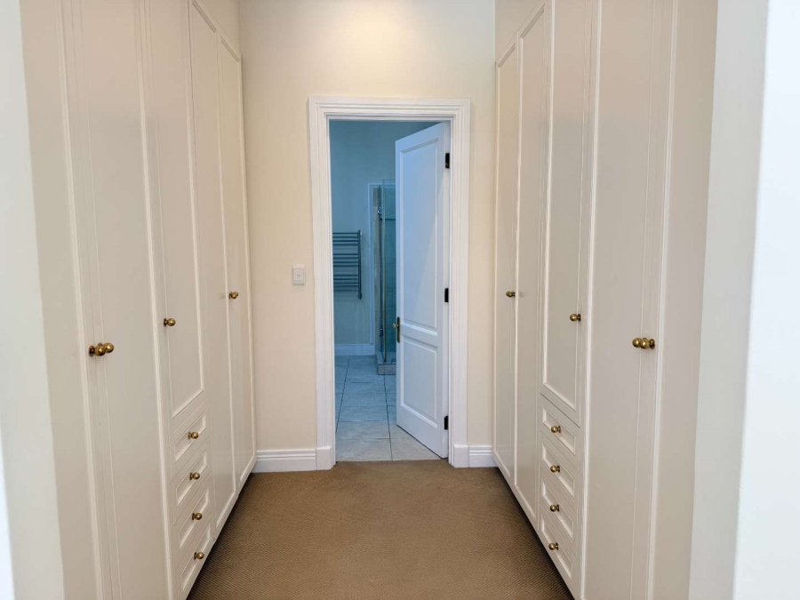 To Let 8 Bedroom Property for Rent in Hyde Park Gauteng