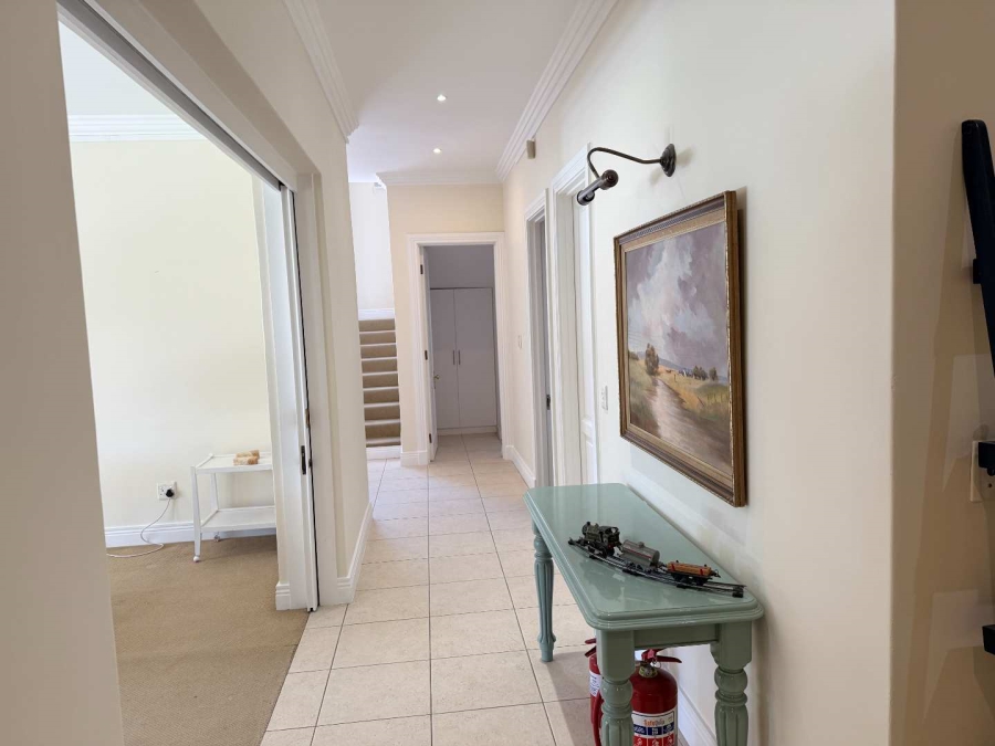 To Let 8 Bedroom Property for Rent in Hyde Park Gauteng
