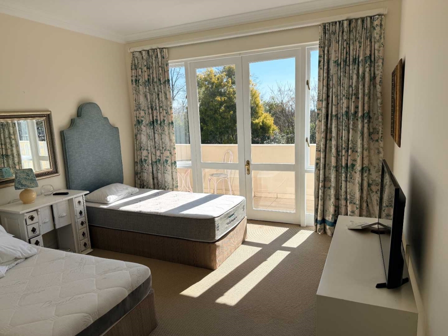To Let 8 Bedroom Property for Rent in Hyde Park Gauteng