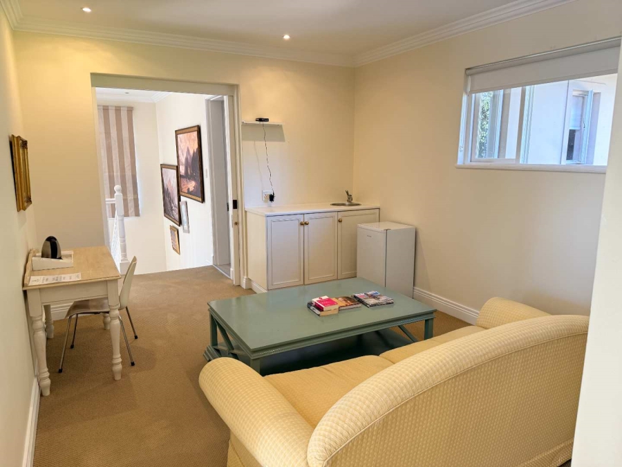To Let 8 Bedroom Property for Rent in Hyde Park Gauteng