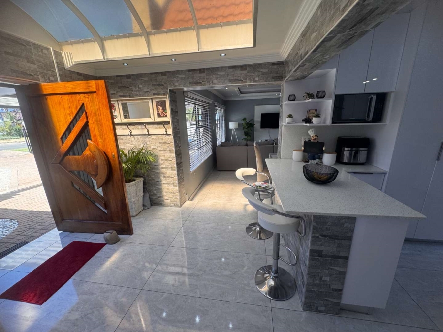 4 Bedroom Property for Sale in Brackendowns Gauteng