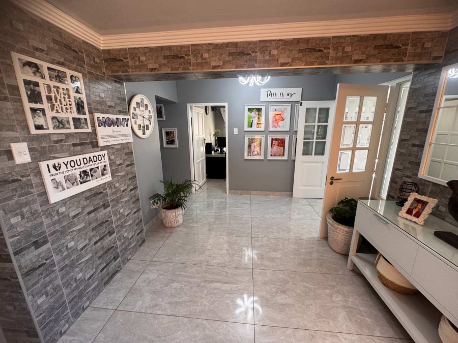 4 Bedroom Property for Sale in Brackendowns Gauteng