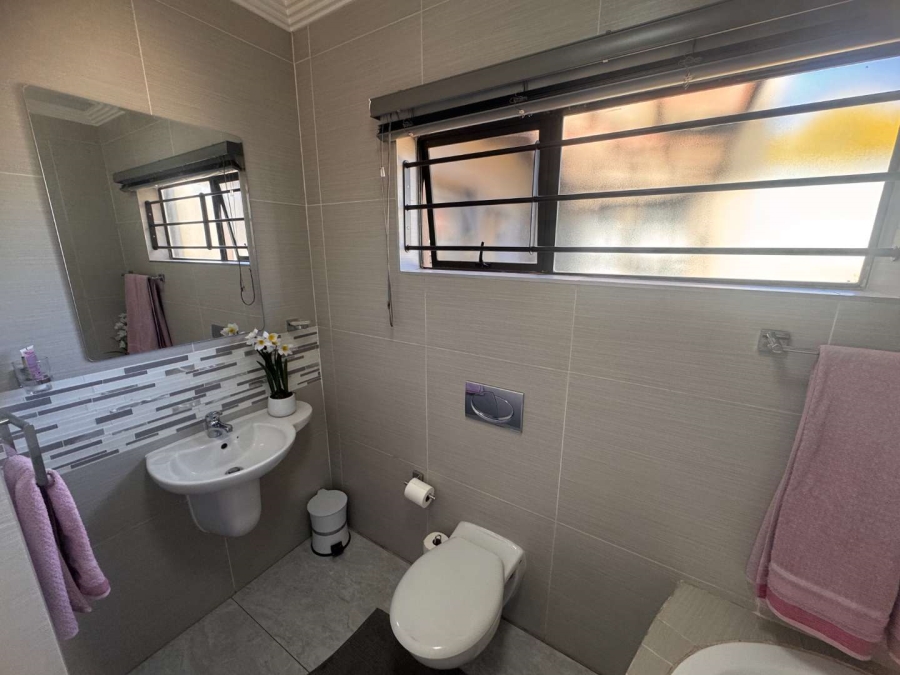 4 Bedroom Property for Sale in Brackendowns Gauteng