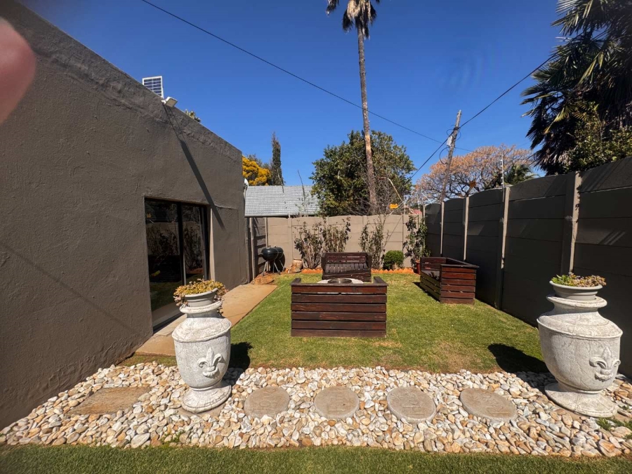 4 Bedroom Property for Sale in Brackendowns Gauteng