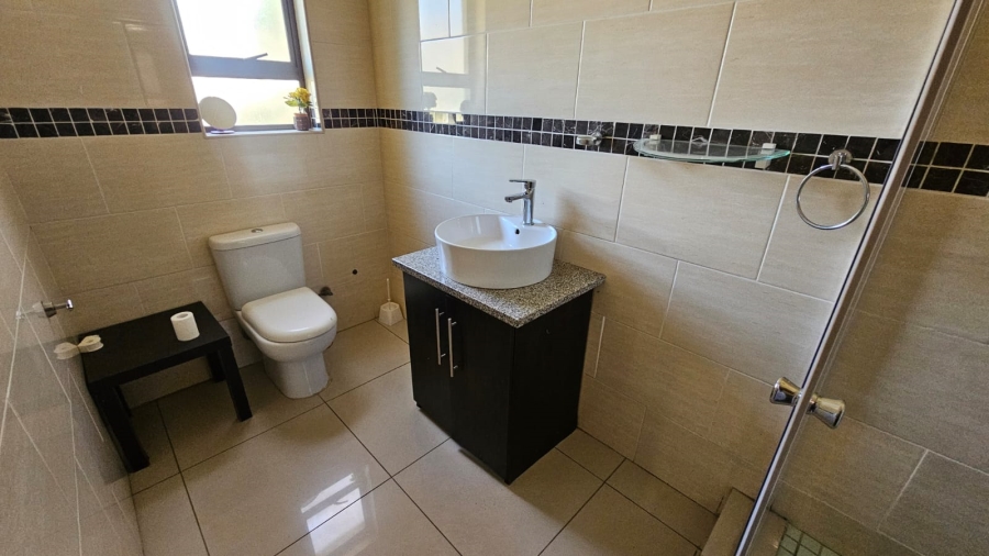 5 Bedroom Property for Sale in The Wilds Gauteng