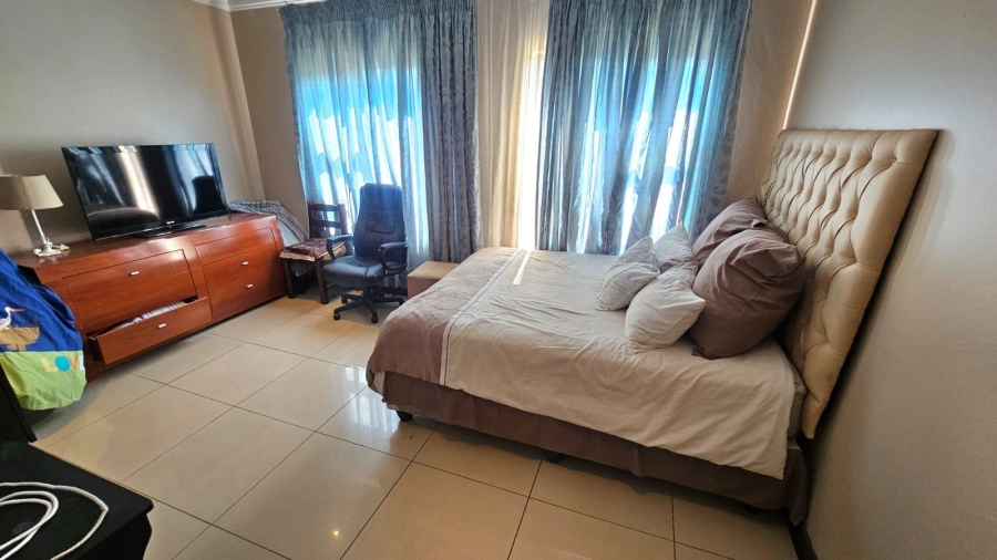 5 Bedroom Property for Sale in The Wilds Gauteng