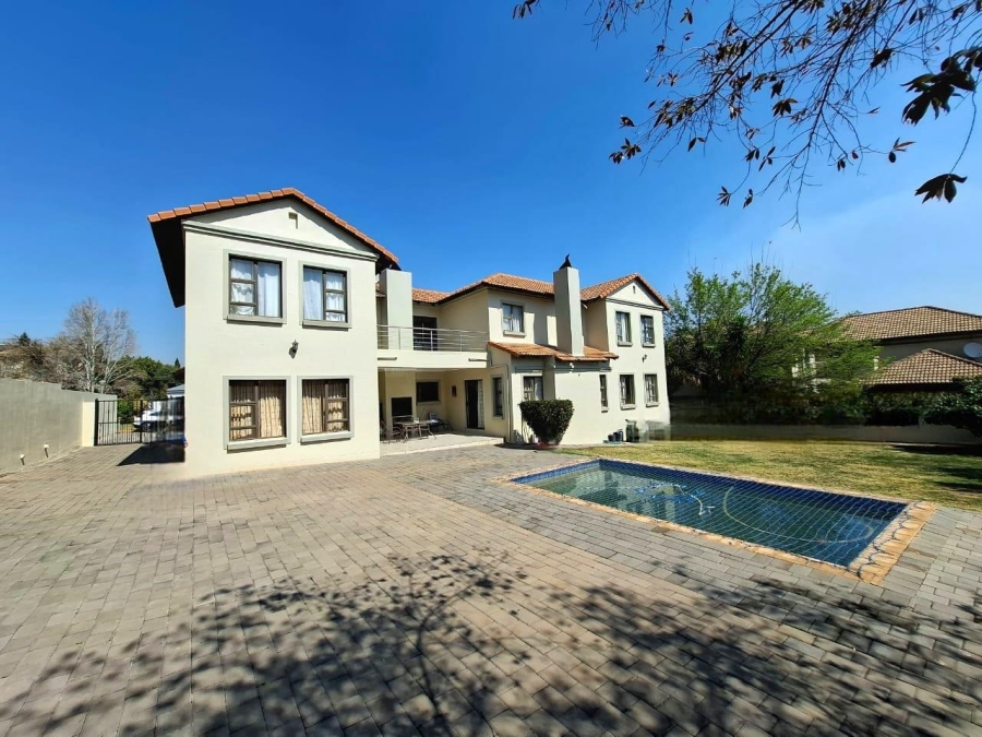 5 Bedroom Property for Sale in The Wilds Gauteng