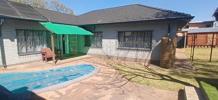 3 Bedroom Property for Sale in Ravensklip Gauteng
