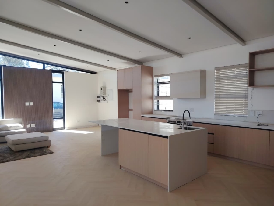 To Let 3 Bedroom Property for Rent in Bryanston Gauteng