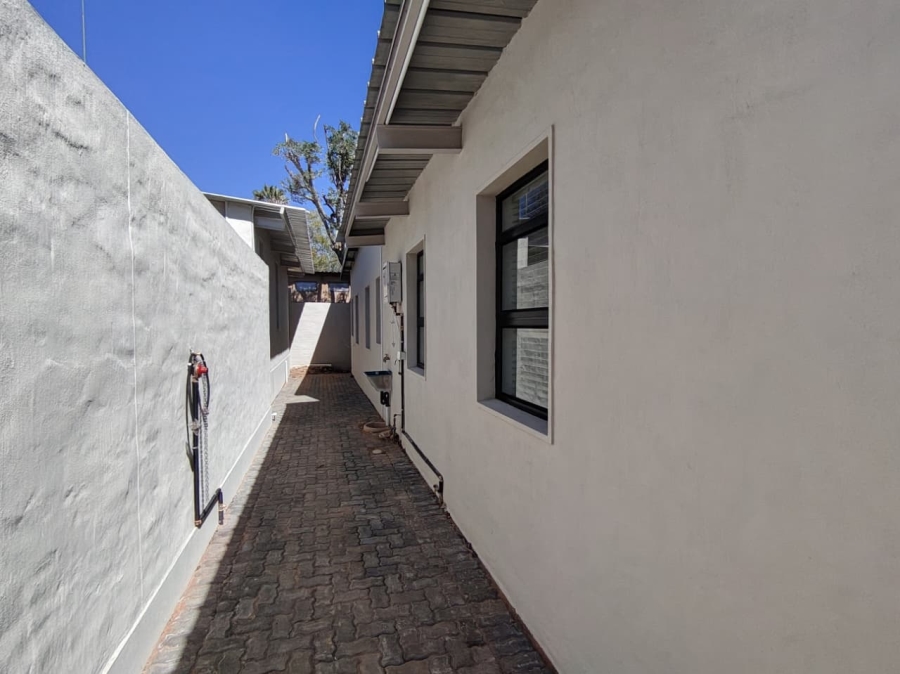 To Let 3 Bedroom Property for Rent in Bryanston Gauteng