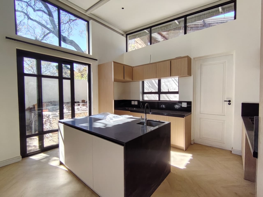 To Let 2 Bedroom Property for Rent in Bryanston Gauteng