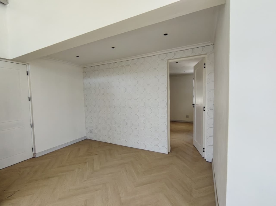 To Let 2 Bedroom Property for Rent in Bryanston Gauteng