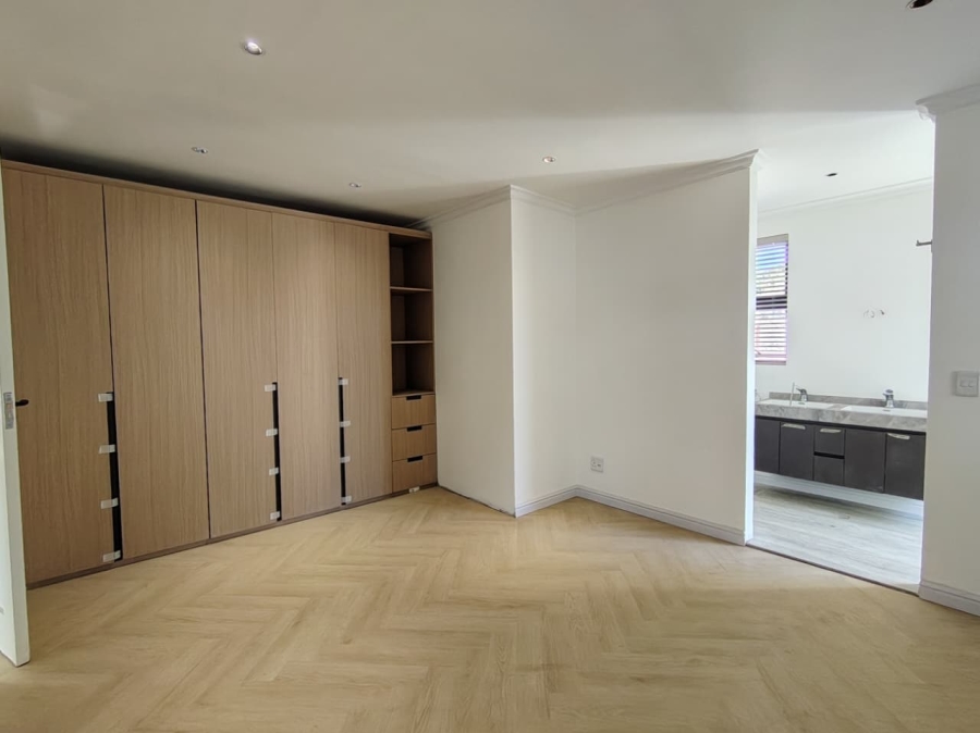 To Let 2 Bedroom Property for Rent in Bryanston Gauteng