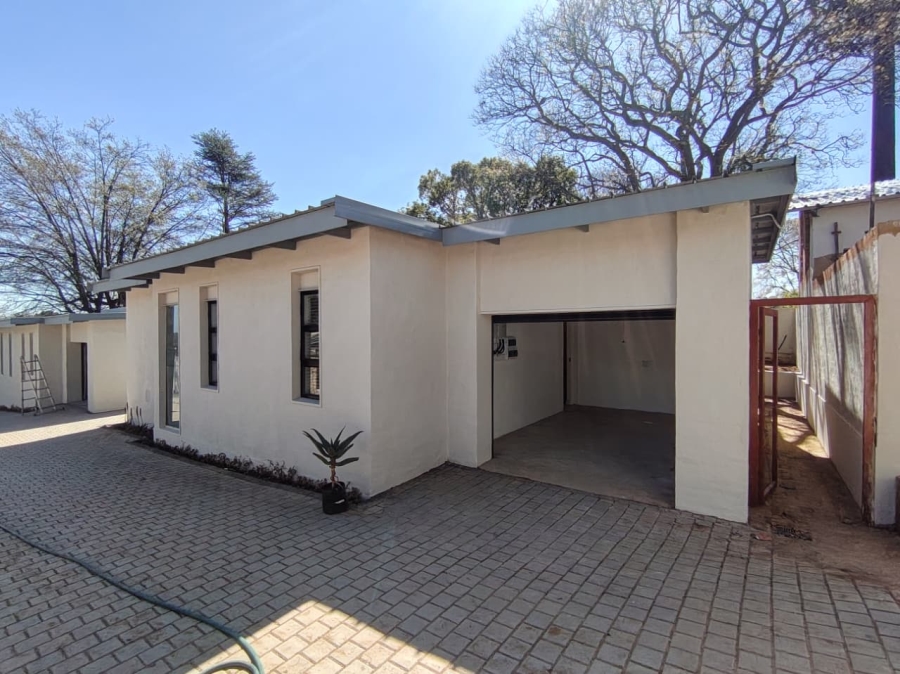 To Let 2 Bedroom Property for Rent in Bryanston Gauteng