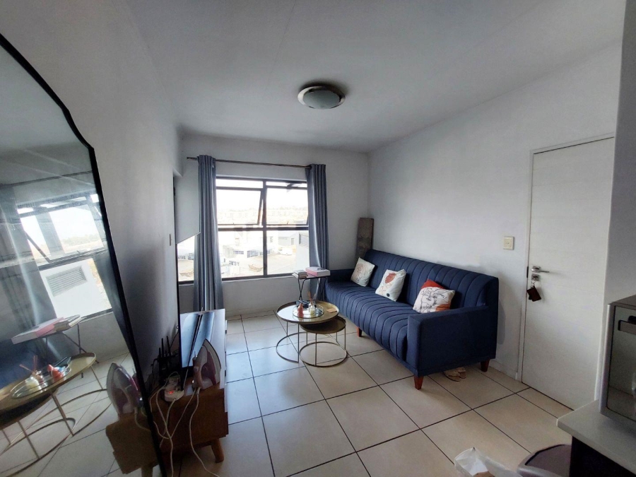 To Let 1 Bedroom Property for Rent in Olivedale Gauteng