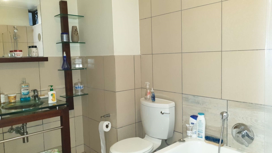 1 Bedroom Property for Sale in Jackal Creek Golf Estate Gauteng
