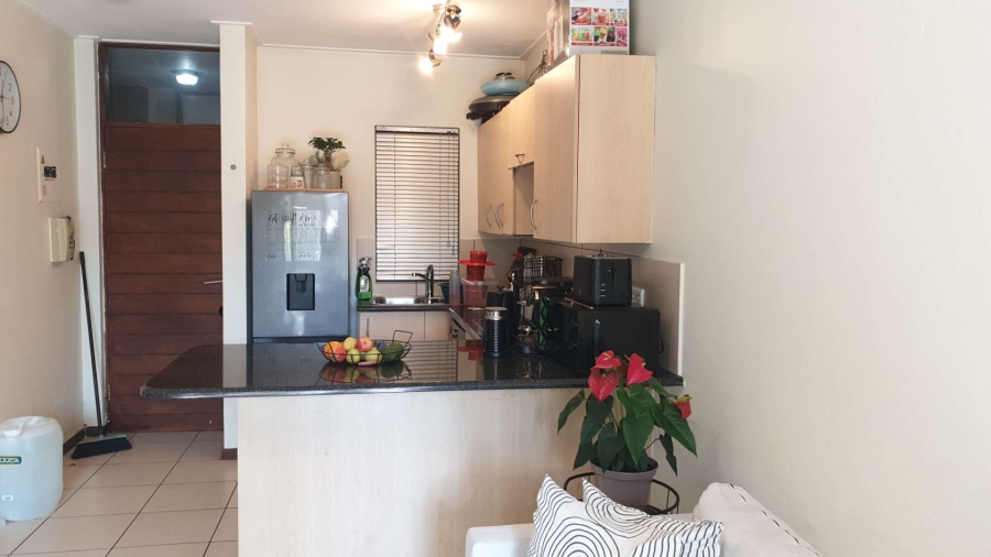 1 Bedroom Property for Sale in Jackal Creek Golf Estate Gauteng