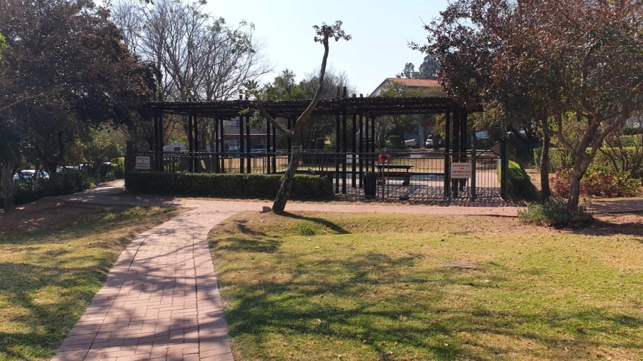 1 Bedroom Property for Sale in Jackal Creek Golf Estate Gauteng