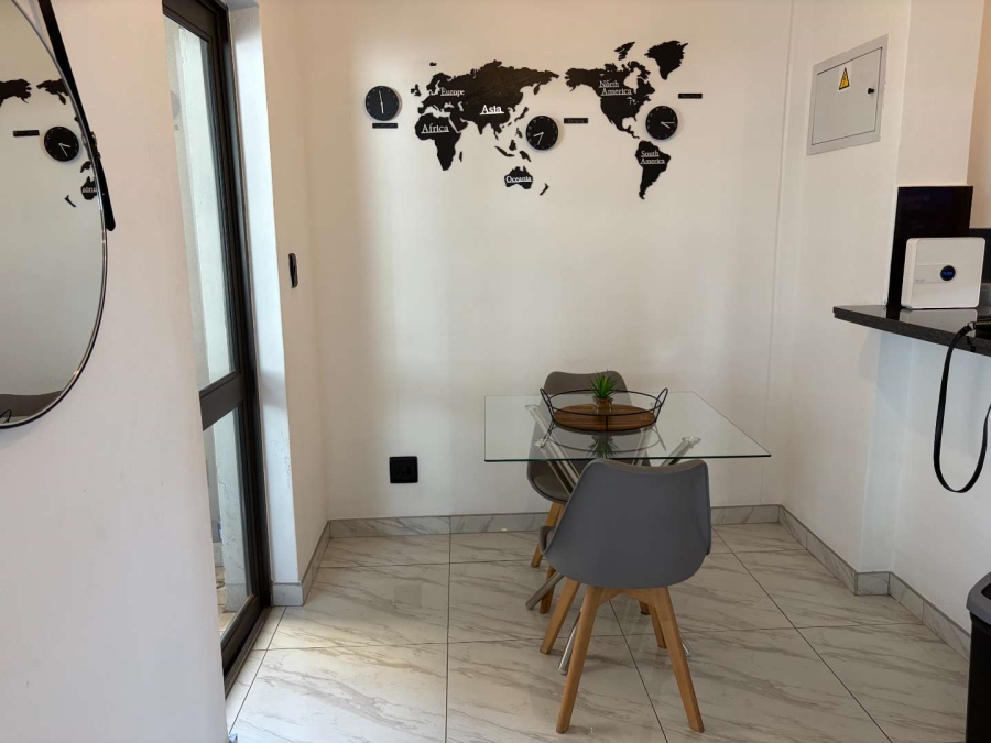To Let 1 Bedroom Property for Rent in Sandown Gauteng