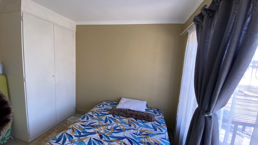 To Let 2 Bedroom Property for Rent in Sonneglans Gauteng