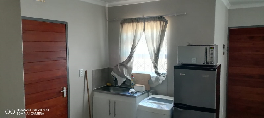 3 Bedroom Property for Sale in Clayville Gauteng