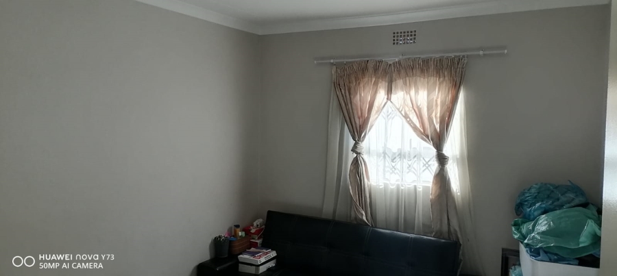 3 Bedroom Property for Sale in Clayville Gauteng