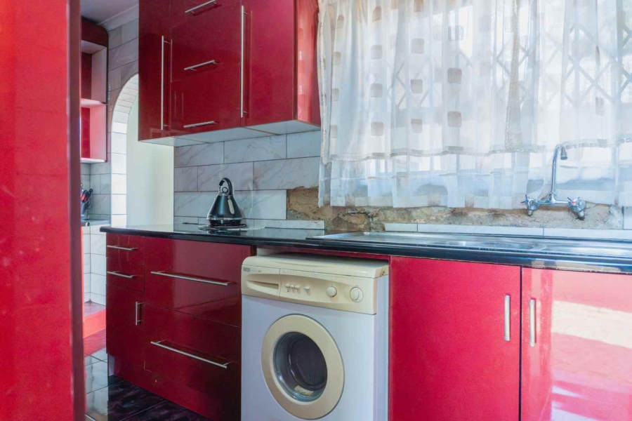 0 Bedroom Property for Sale in Lindhaven Gauteng