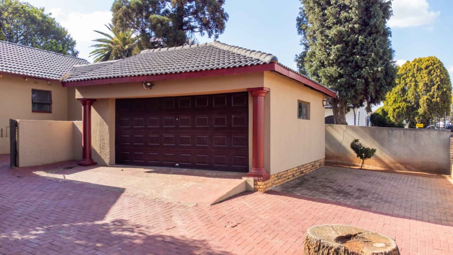 0 Bedroom Property for Sale in Lindhaven Gauteng