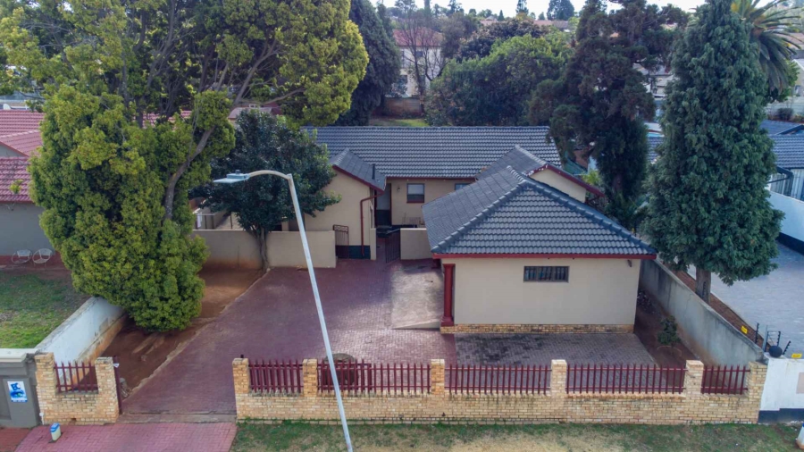 0 Bedroom Property for Sale in Lindhaven Gauteng