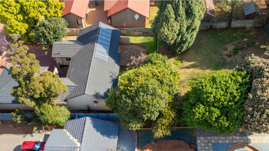 0 Bedroom Property for Sale in Lindhaven Gauteng