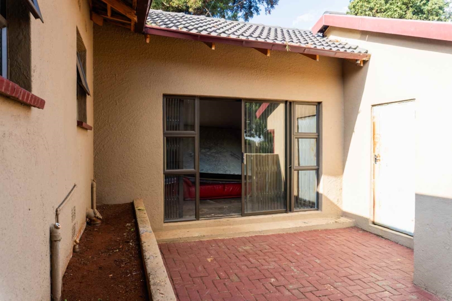 0 Bedroom Property for Sale in Lindhaven Gauteng