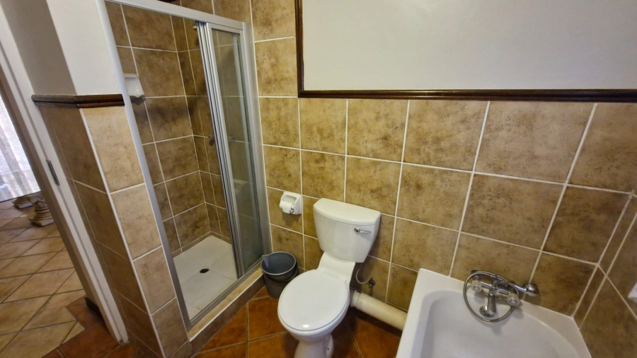 To Let 2 Bedroom Property for Rent in Olympus Gauteng