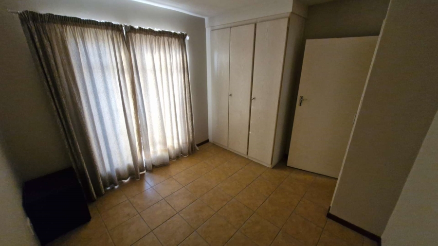 To Let 2 Bedroom Property for Rent in Olympus Gauteng