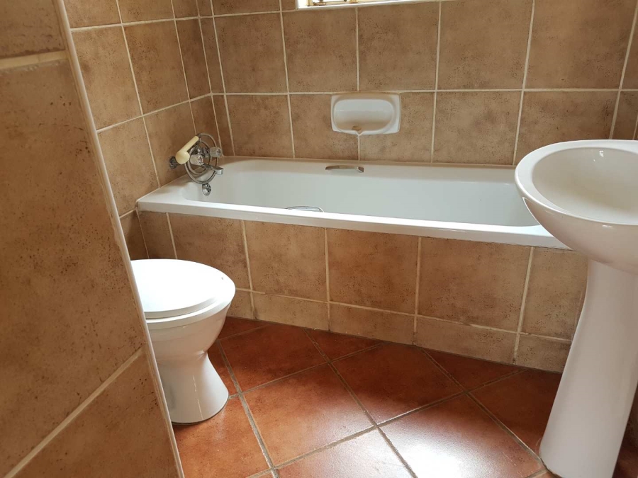 To Let 2 Bedroom Property for Rent in Olympus Gauteng