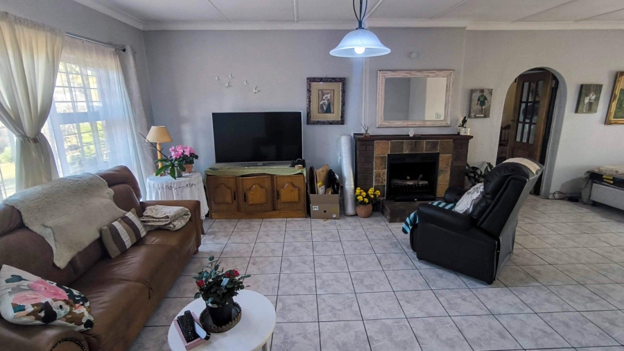 4 Bedroom Property for Sale in Brackenhurst Gauteng