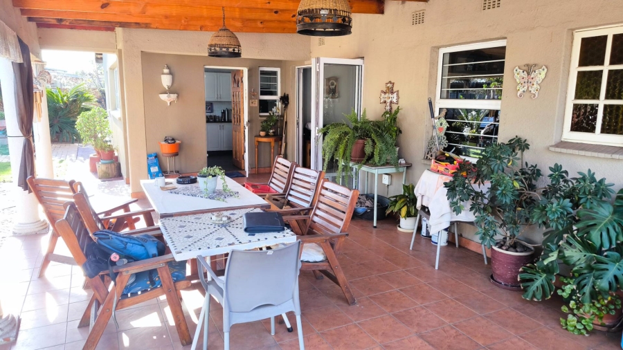 4 Bedroom Property for Sale in Brackenhurst Gauteng