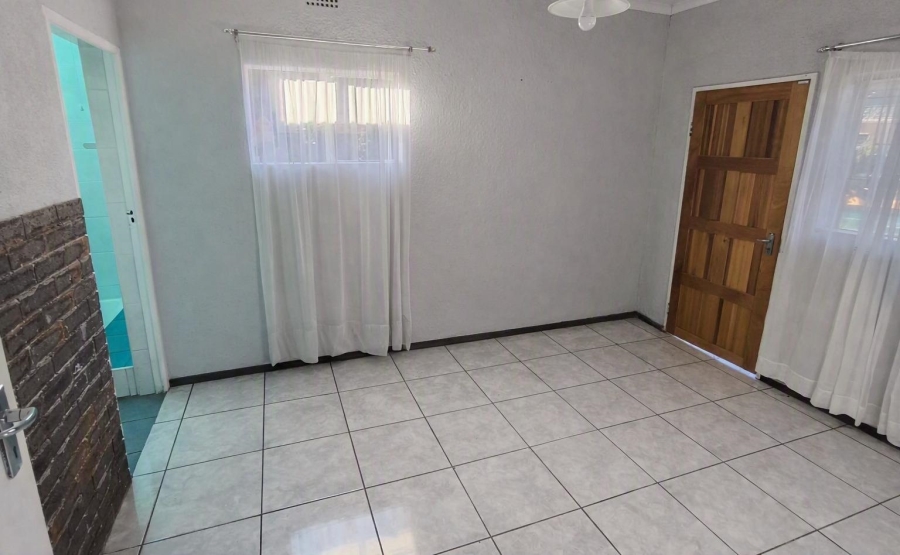 4 Bedroom Property for Sale in Brackenhurst Gauteng