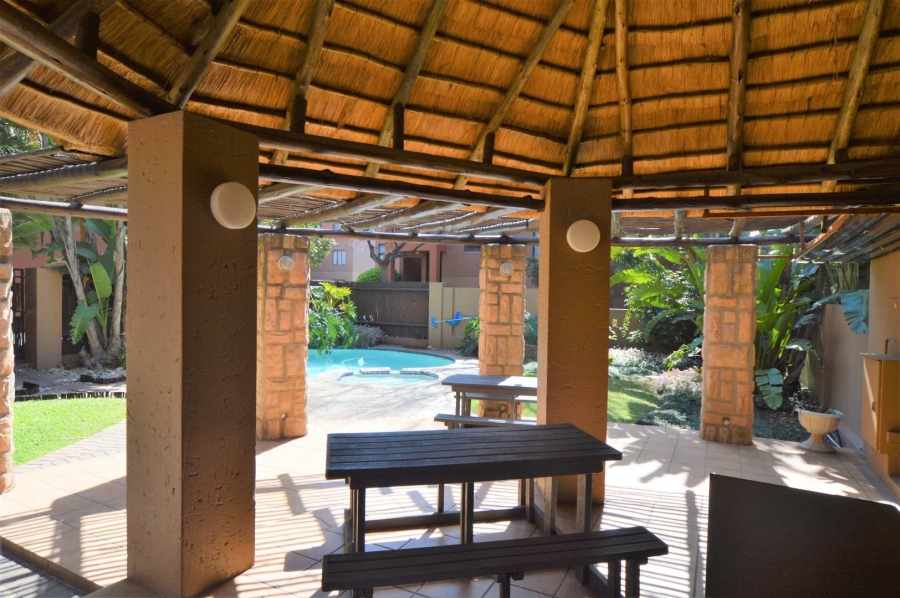 To Let 2 Bedroom Property for Rent in Magaliessig Gauteng